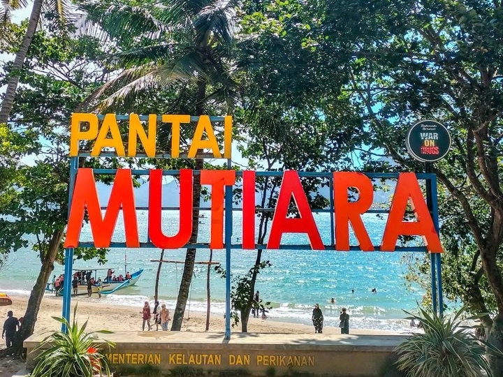 PAKET WISATA TRENGGALEK